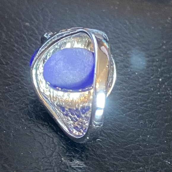 Brilliant Blue Stone Ring - Picture 5 of 6